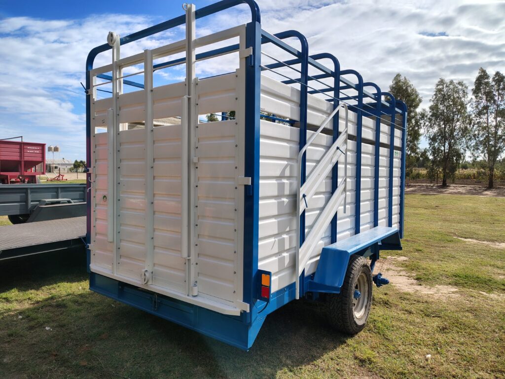 Carro jaula transporte de hacienda