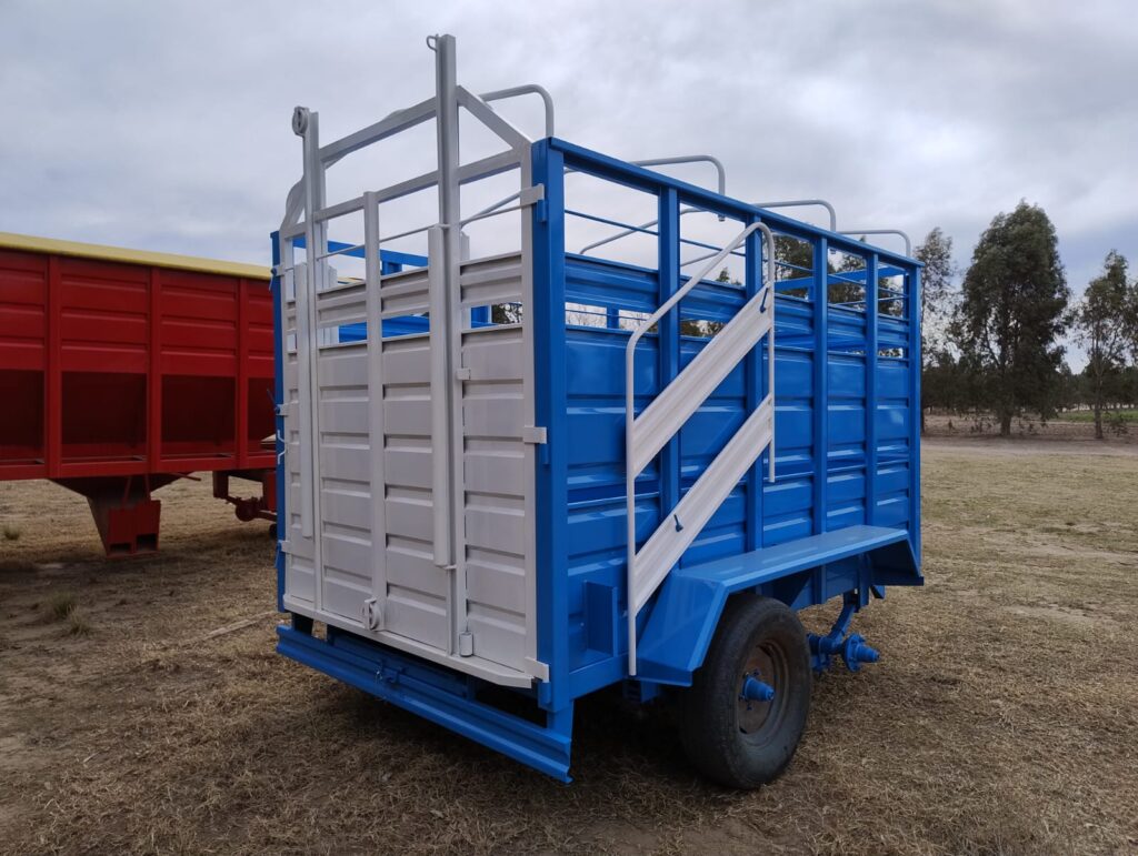 Carro jaula transporte de hacienda
